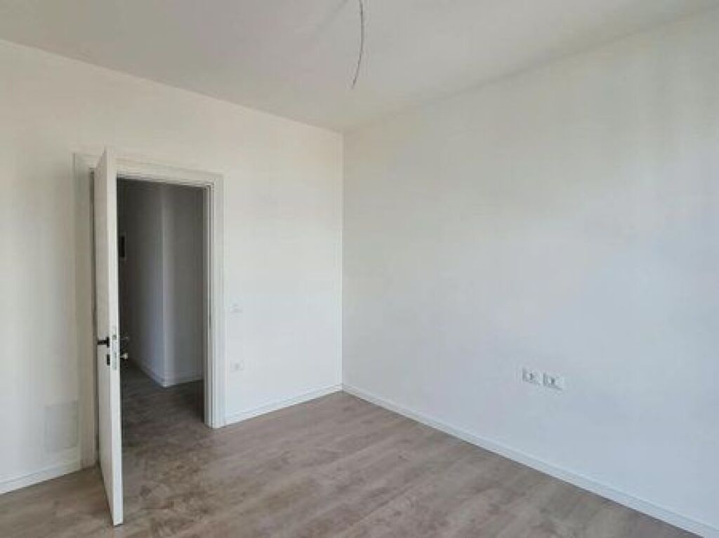 Shitet, Apartament 2+1+Post Parkimi, Albulena Residence, Paskuqan.