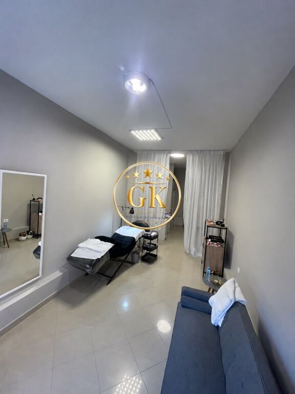 20706014🏢 JEPET ME QIRA AMBIENT BIZNESI – DURRËS