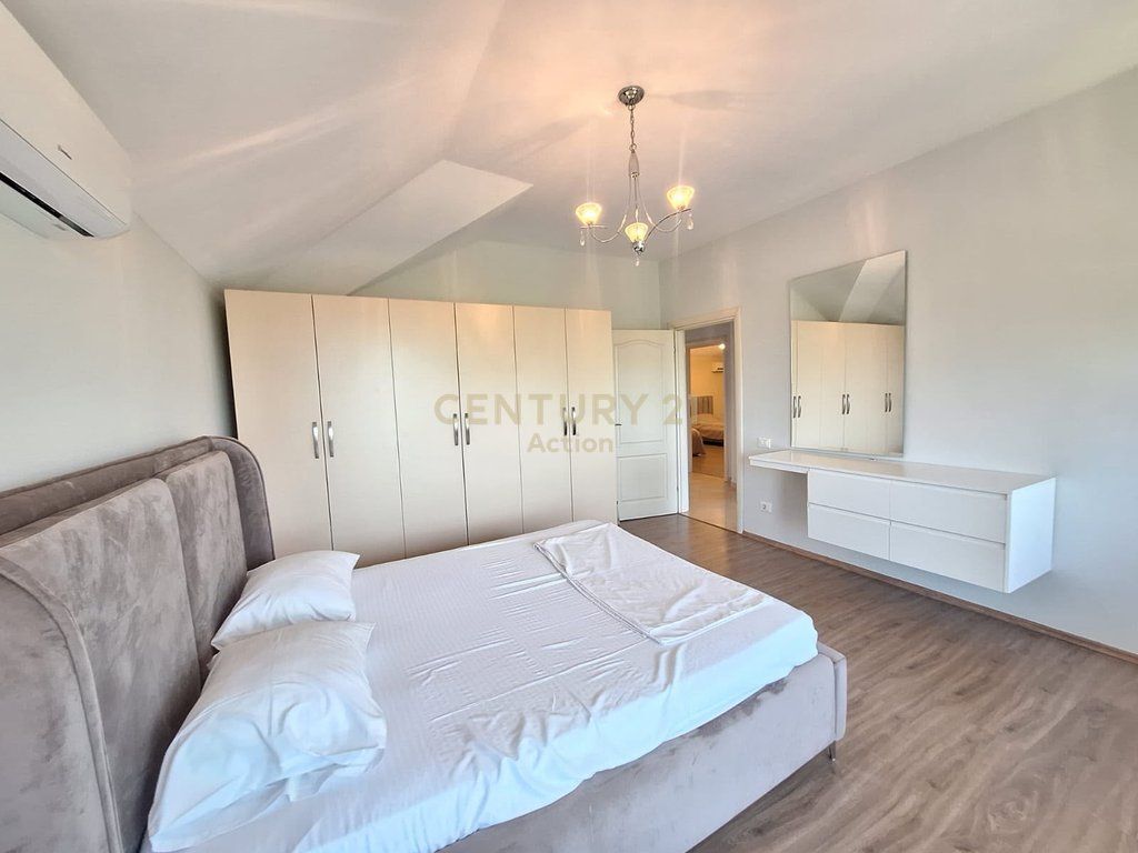 Apartament 2+1 Me Qira në Liqeni i Tiranës, Tiranë - 800€ | 120 m²