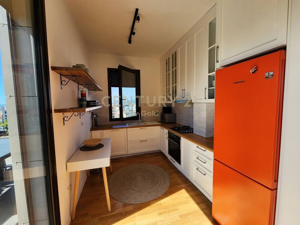 APARTMENT FOR RENT ON BARRICADE STREET