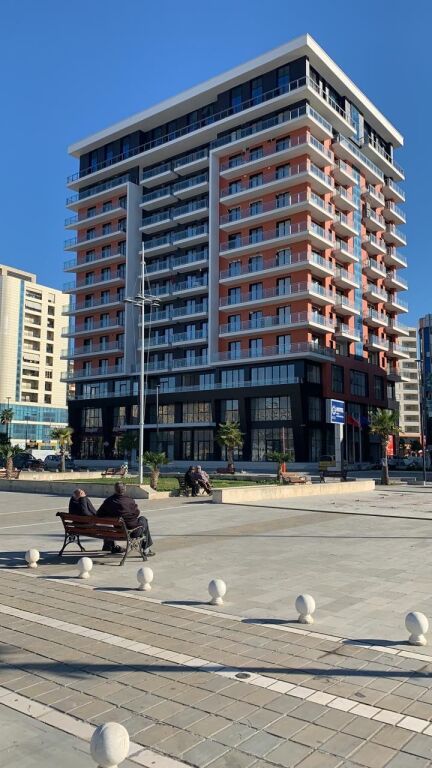 Appartamento in Affitto in Lungomare Vlora “Cameria   ” ,Strada