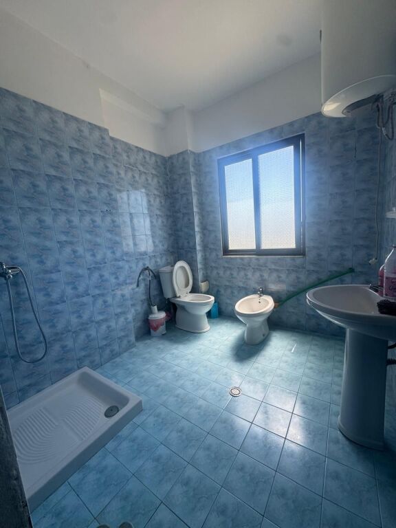 Shitet Apartament 1+1 në Rrugën Viena, Golem
