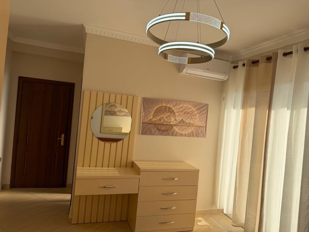 Jepet me qira 2+1+2 KODRA E DIELLIT 750€