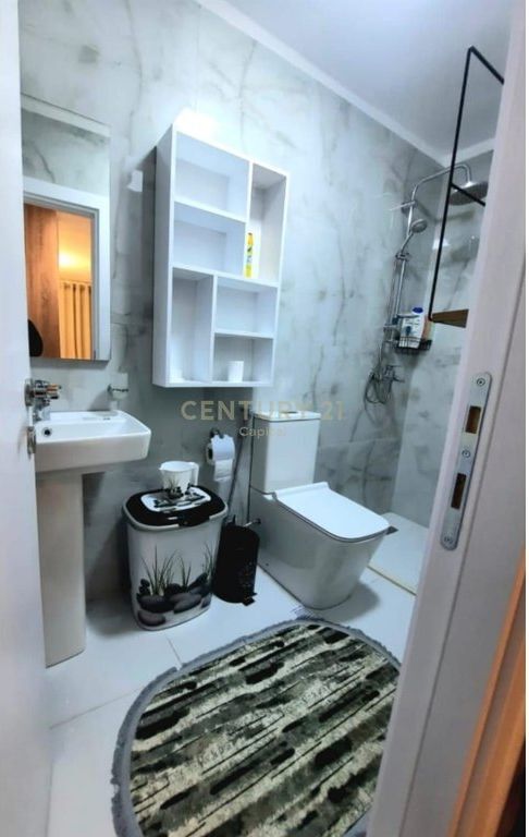 MONOLOCALE MODERNO IN VENDITA – ALI DEMI, TIRANA
