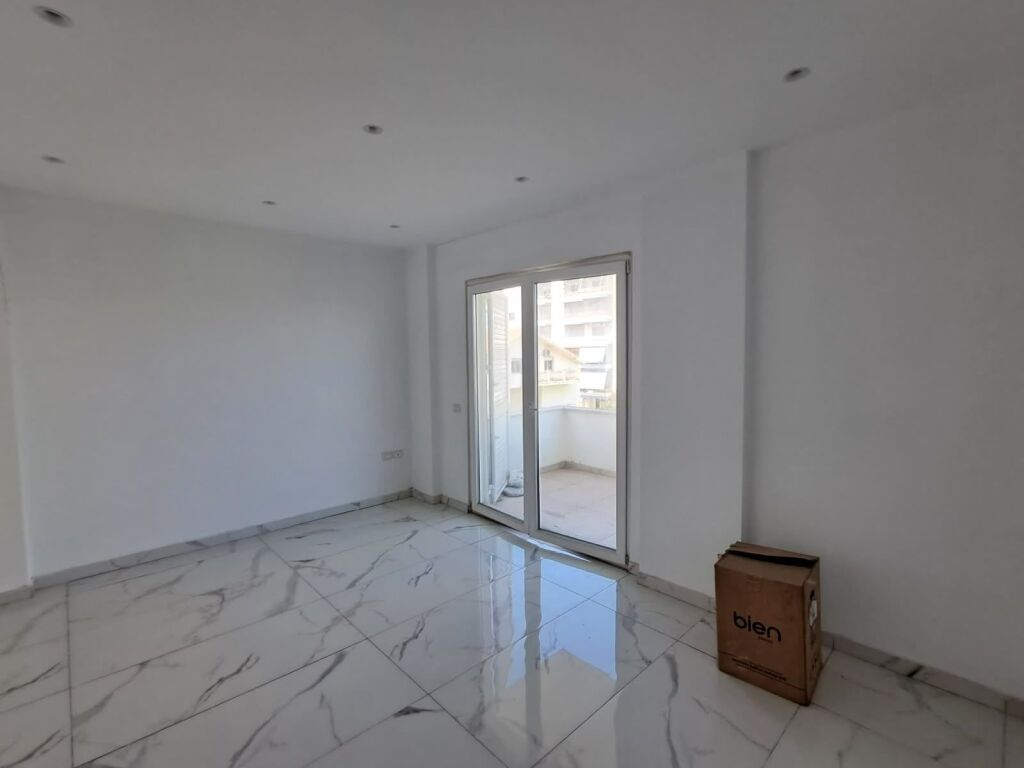SHITET APARTAMENT 3+1+2 NE PLAZHIN ILIRIA, DURRES