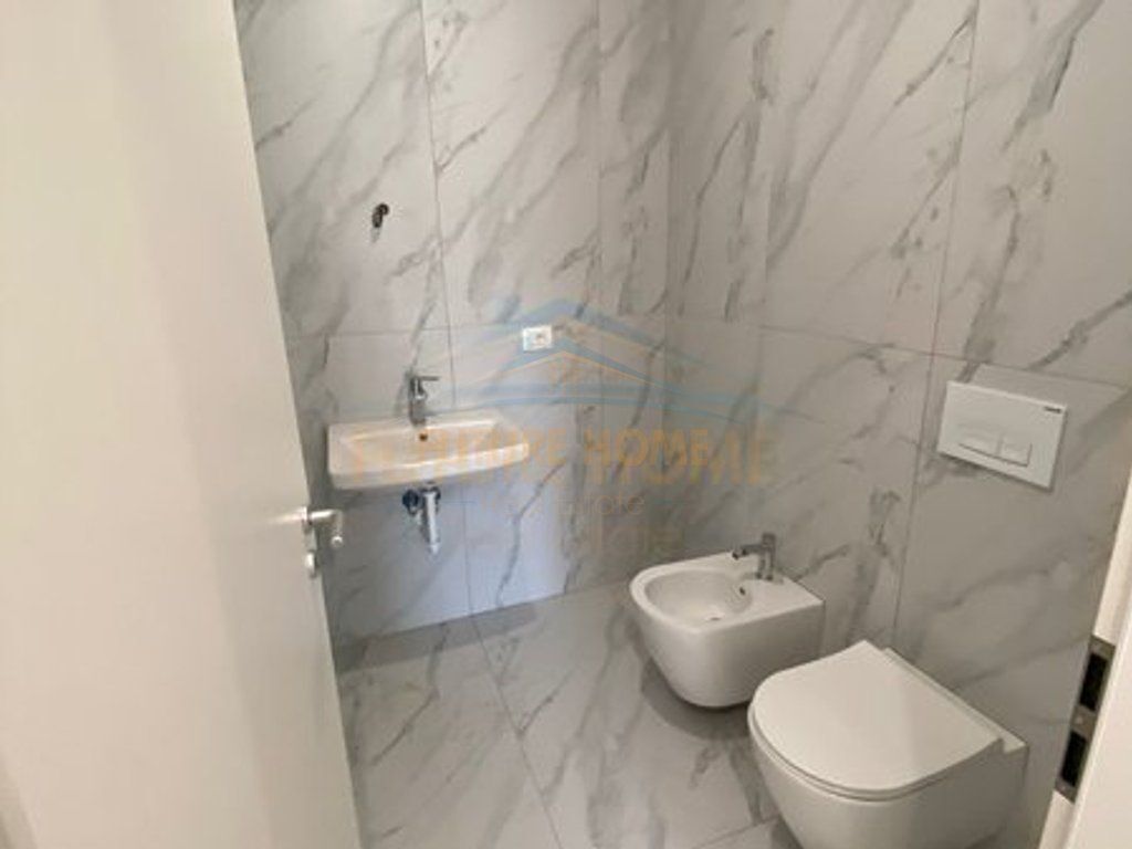 Shitje, Apartament 2+1+2, Ali Demi
