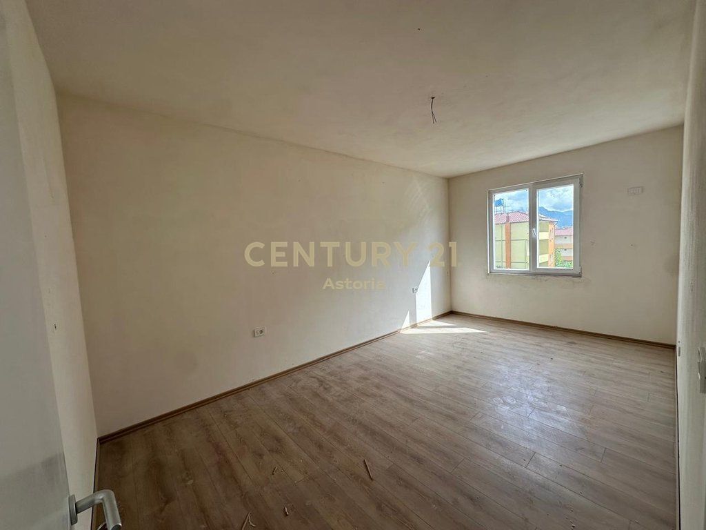 2+1 Apartment for Sale – New Modern Residence in Kamëz