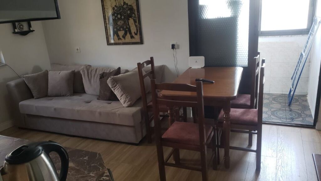 Jepet me qira 2+1 Laprake 500 mije leke