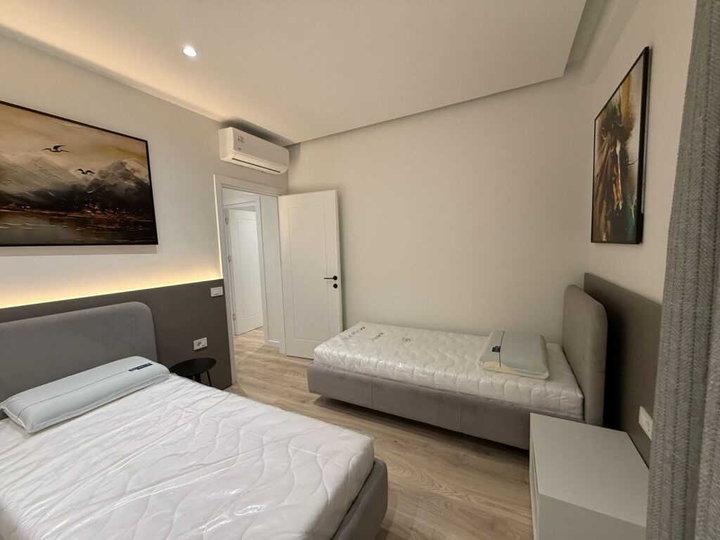 📣 QERA SUPER Apartament 2+1+Post parkimi 📍 Golden Tower Residence 🛣️ Rruga “Mine Peza”     💶 Cmimi 1500 euro /Muaj Bruto