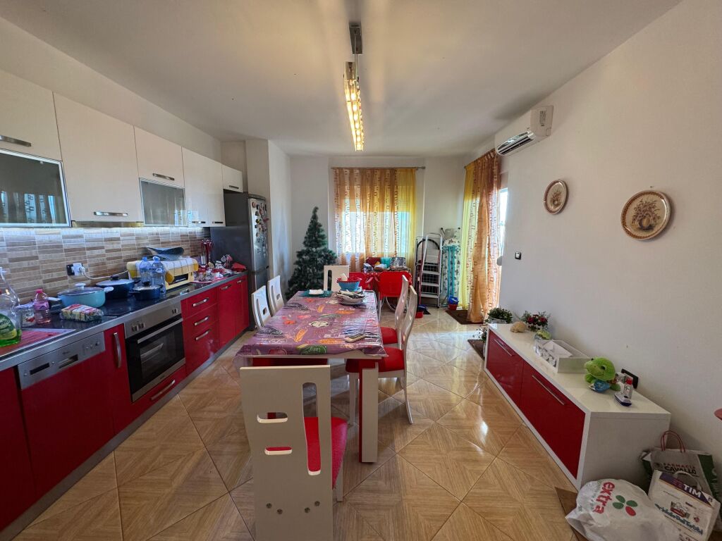 OKAZION Shitet Apartament 2+1 Shkembi Kavajes