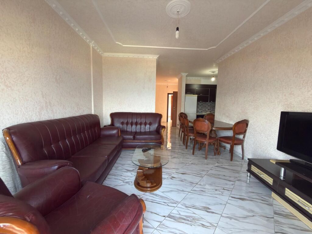 APARTAMENT 2+1 ME QERA – MBI RRAPIN, VLORË