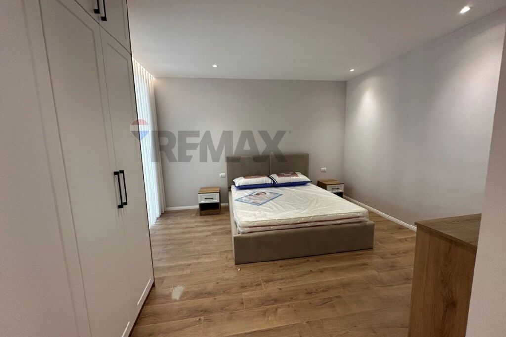 Jepet me Qira Apartament 3+1+Parking Akses Tirana