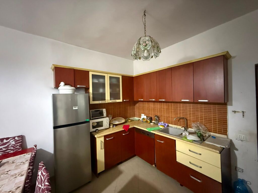 Apartament me qera 2+1 tek Shkolla e Baletit (ID B221446) Tirane