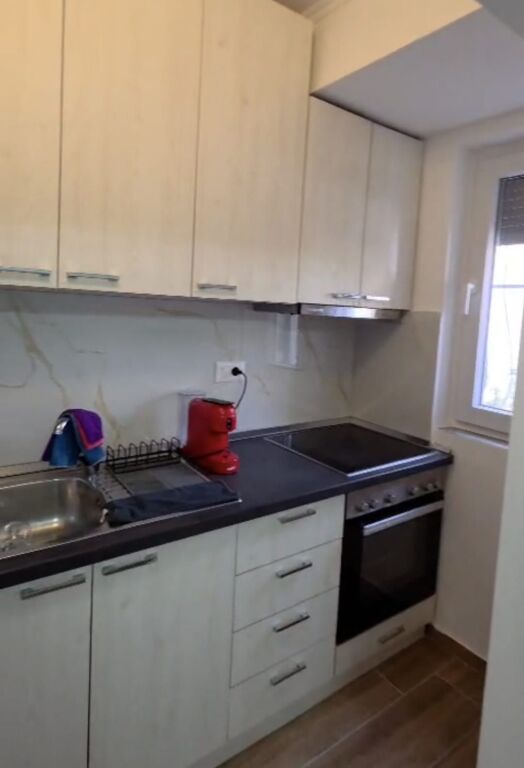 Apartment 1+1 for sale near the former Durres Restaurant, former Train Station, Siri Kodra Street.
