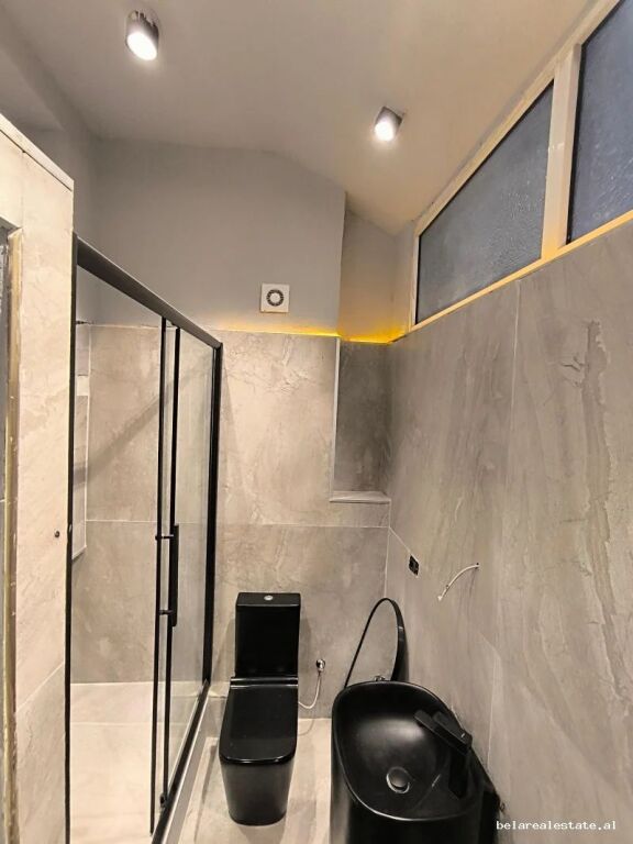 Apartament Per Shitje 2+1 Ne Bllok (ID B121221) Tirane