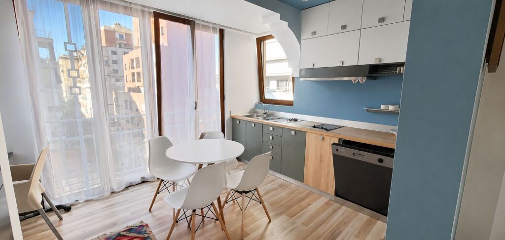 Qira, Apartament 1+1, Myslym Shyri, Tiranë