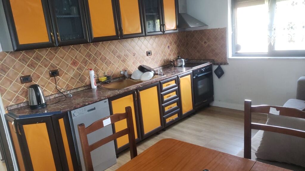 Jepet me qira 2+1 Laprake 500 mije leke