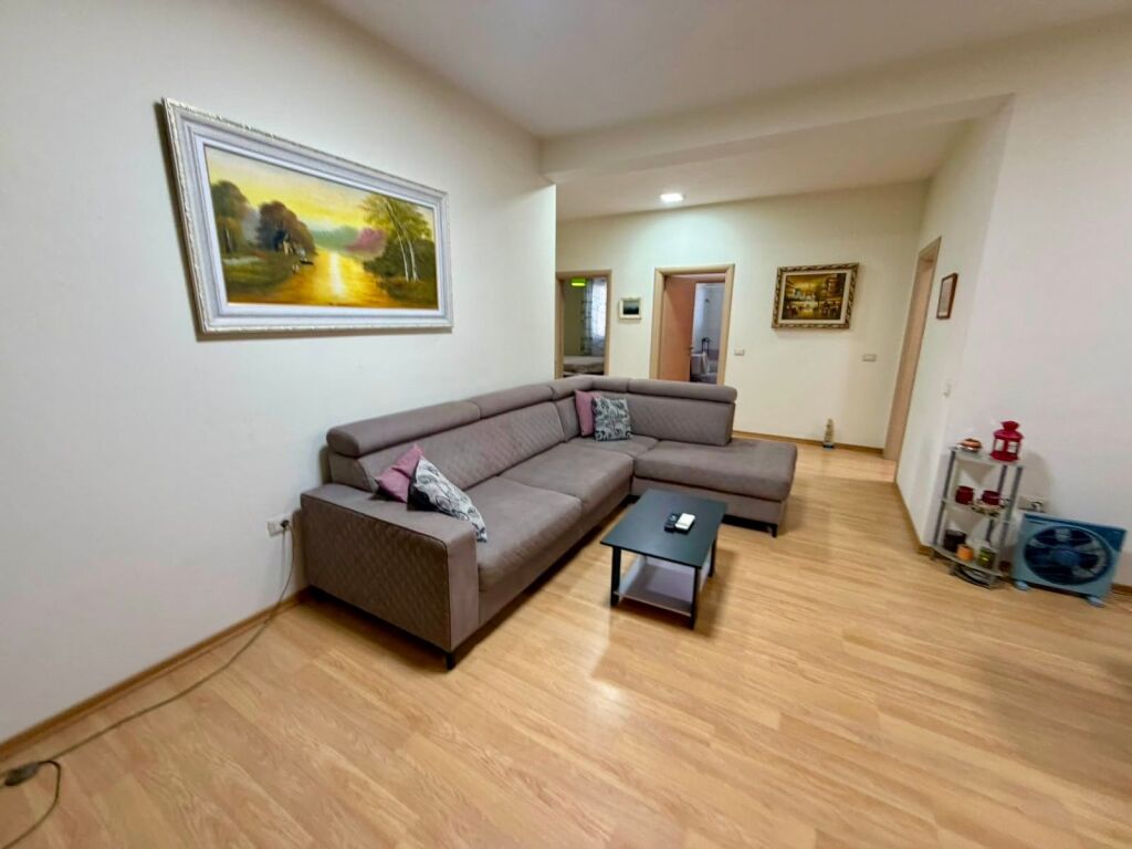 📣 QERA Pjese Vile – 3+1+2 📍 Prane Konvikteve Te Inxhinierise Se Ndertimit ✨