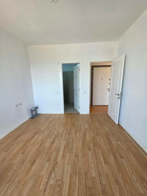 Me Qira - 3 Ambiente Pune 2wc &amp; 1Bllkn || Kati i 8-të || (📍Porcelan - Kompleksi ASL, Godina 1), me pamje fantastike || 105 m² Çmimi: 52,000 Leke/Muaj
