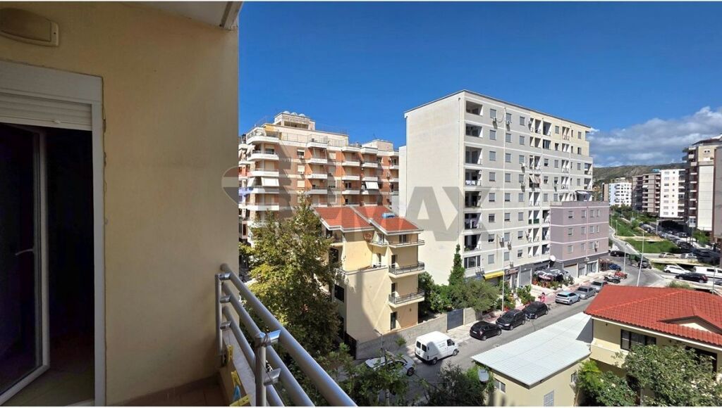 🏡 APPARTAMENTO 1+1 IN AFFITTO – LUNGOMARE, VLORË 🌊