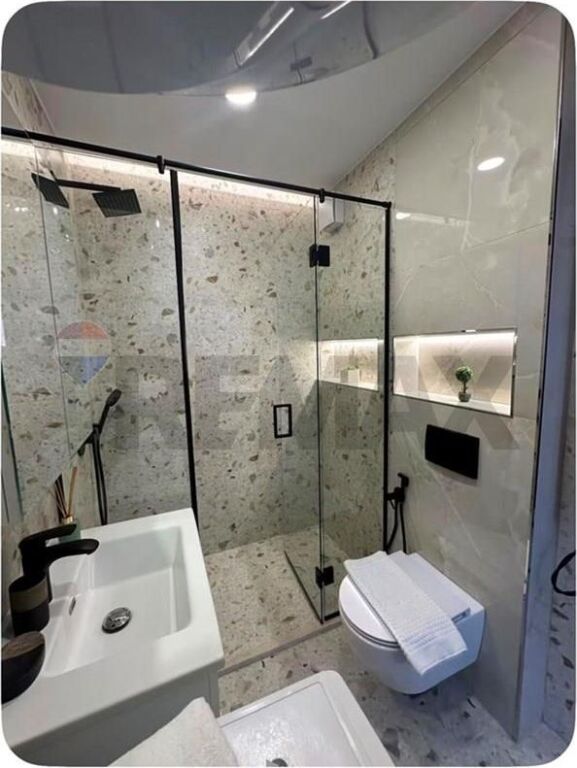 GRUP APARTAMENTESH PER SHITJE TEK ZOGU I ZI