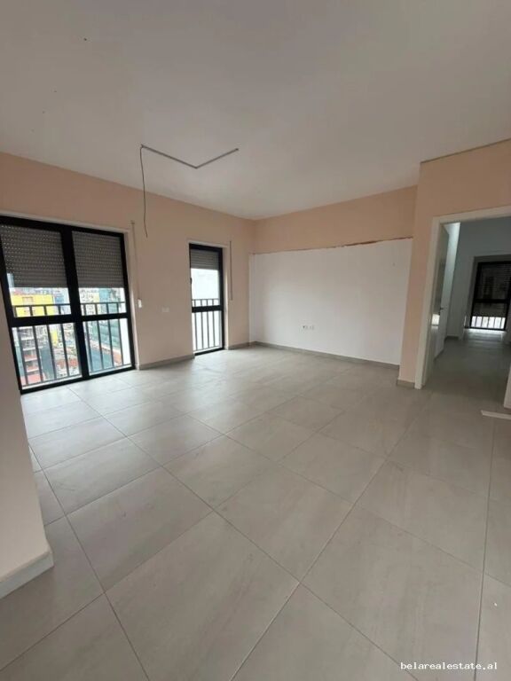 Zyre me qera 3+1 tek Selvia (ID BZ21038) Tirane