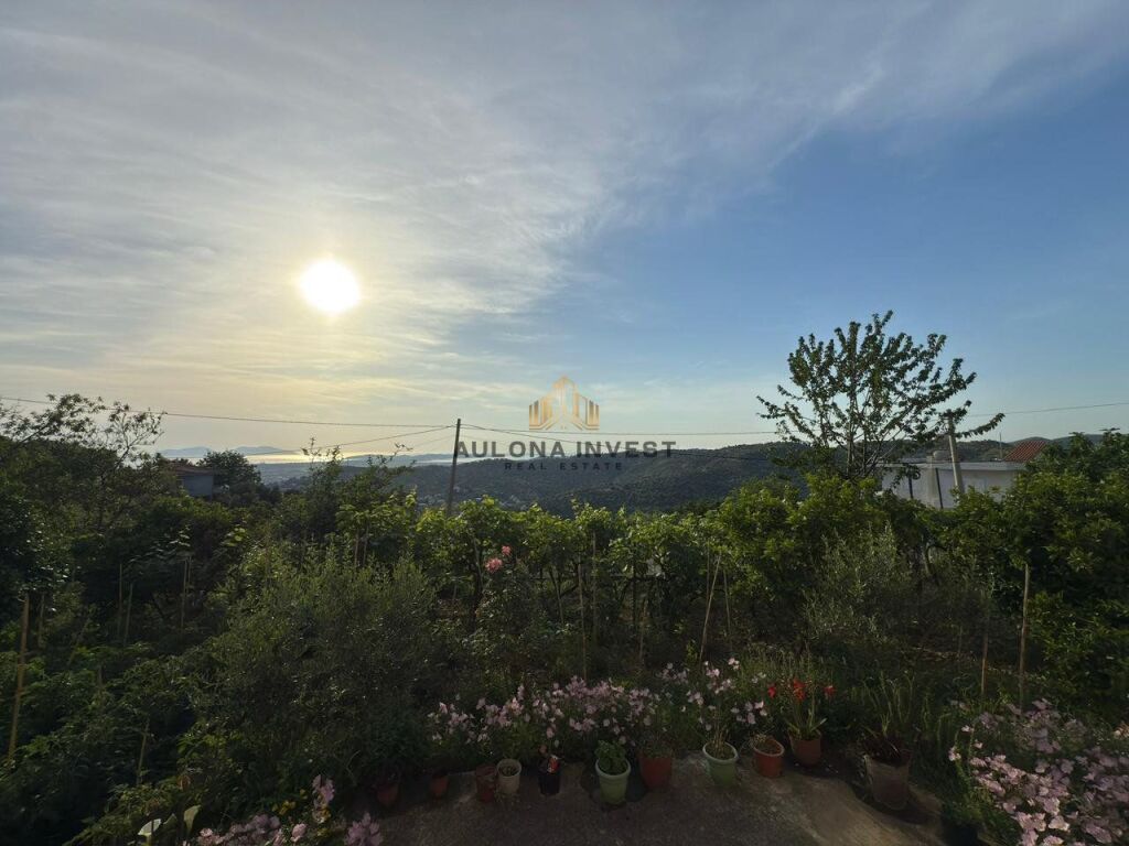 CASA A DUE PIANI CON VISTA MARE - BABIC E MADHE VLORA