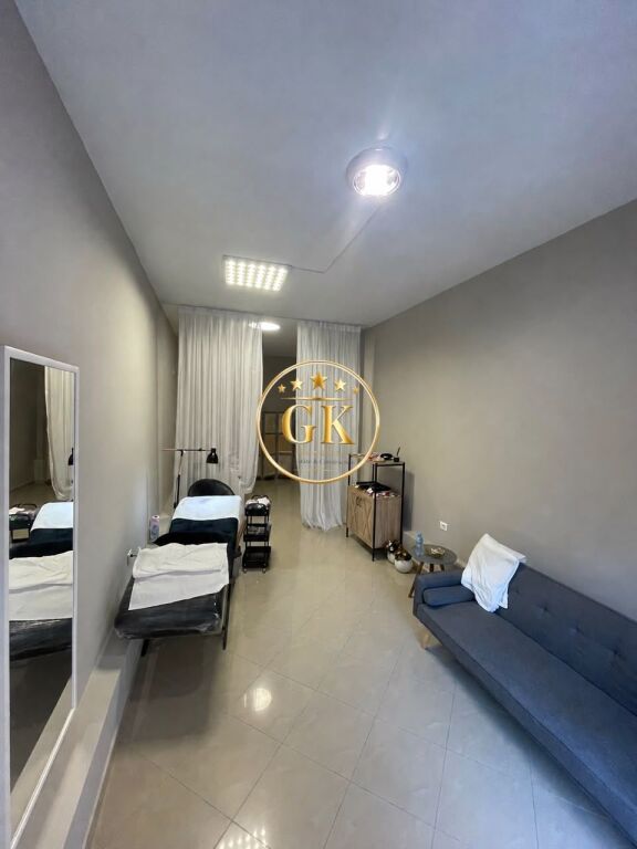 20706014🏢 JEPET ME QIRA AMBIENT BIZNESI – DURRËS