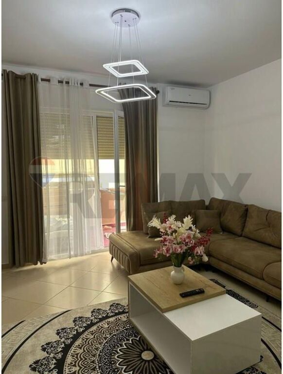 Apartament - Për Qira - Linzë, Tiranë(ID: 530491011-225)
