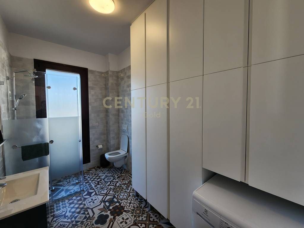 APARTMENT FOR RENT ON BARRICADE STREET