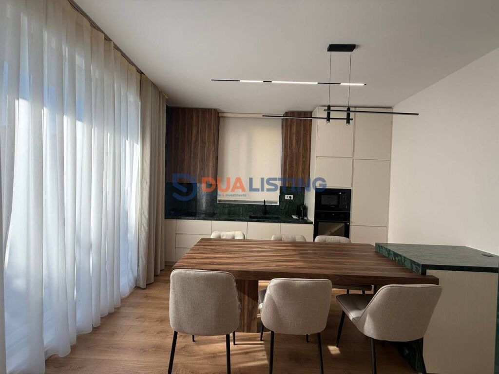 VILË MODERNE ME QIRA TEK GREEN VALLEY RESIDENCE – LIQENI I THATË!