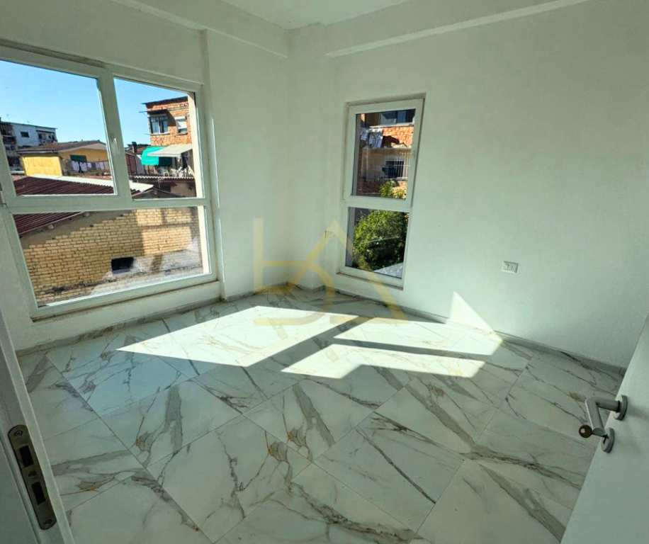 FOR RENT APARTMENT 1+1 – AURA COMPLEX, TIRANA