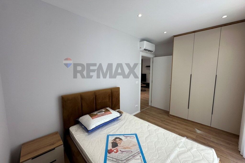 Jepet me Qira Apartament 3+1+Parking Akses Tirana