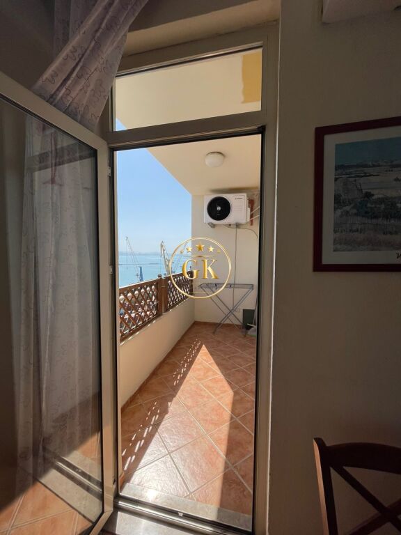 20707381🏢 JEPET ME QIRA APARTAMENT 1+1+2 – PRANË PORTIT, DURRËS