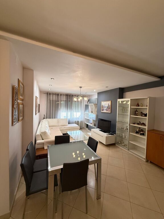APARTAMENT 2+1