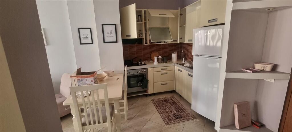🏠 1+1 ME QIRA – PRANË SELVISË