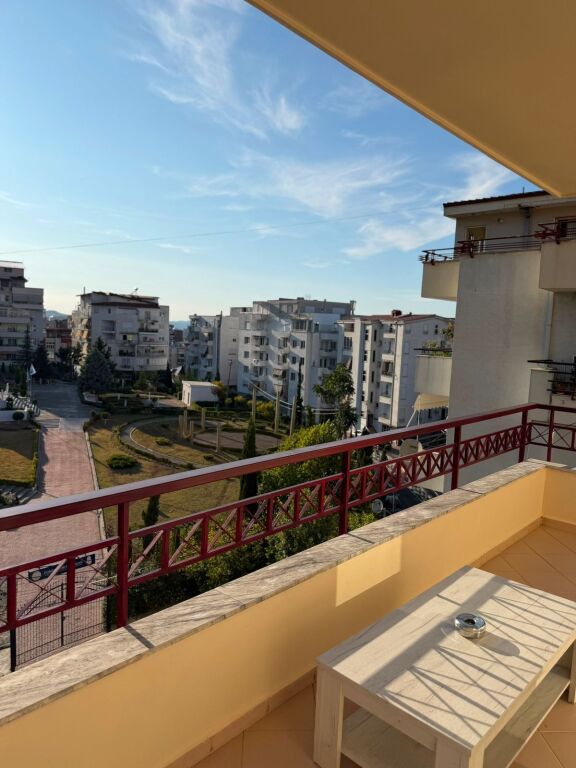 Jepet me qira 2+1+2 KODRA E DIELLIT 750€