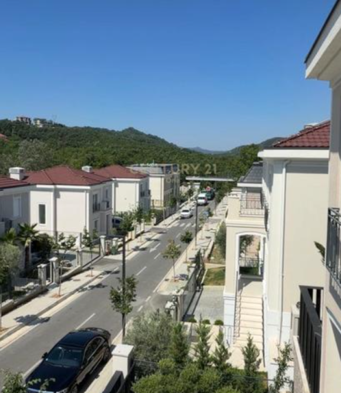 📍 COLLINA VERDE 🌞 VILË INDIVIDUALE SUPER ME PISHINË ME QIRA
