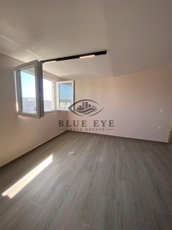 Apartament 1+1 me Qira – Spitallë, pranë Postës Shqiptare!