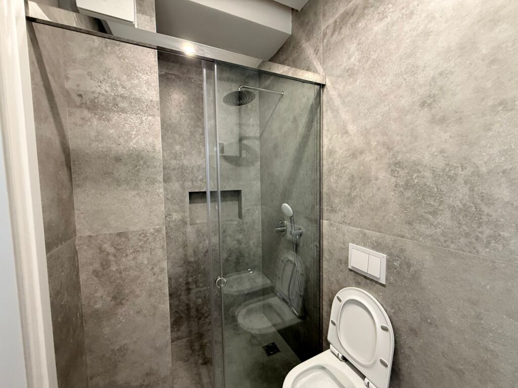 📣 QERA SUPER Apartament 2+1+Post parkimi 📍 Golden Tower Residence 🛣️ Rruga “Mine Peza”     💶 Cmimi 1500 euro /Muaj Bruto