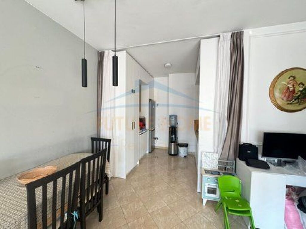 Shitet, Apartament 2+1+2, Don Bosko