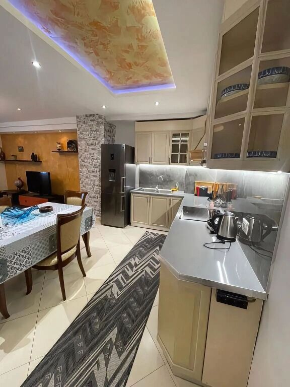Shitet Apartament 2+1 rruga Elbasanit, stadiumi Air Albania, Ambasada Amerikane