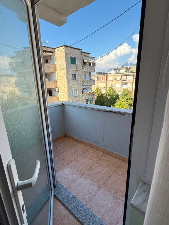 Affittasi Appartamento 2+1+1 con Balcone