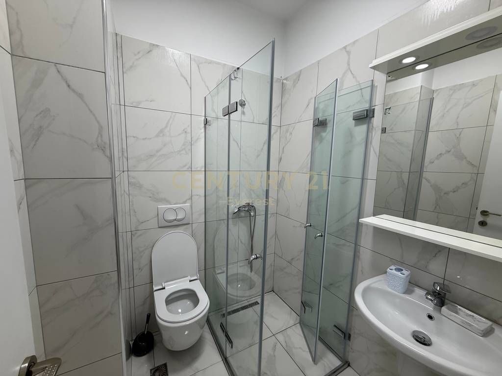 Hipoteka, Apartament 2+1+2 per Qira !
