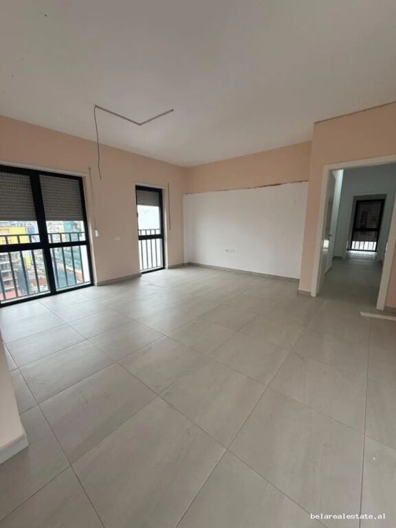 Zyre me qera 3+1 tek Selvia (ID BZ21038) Tirane