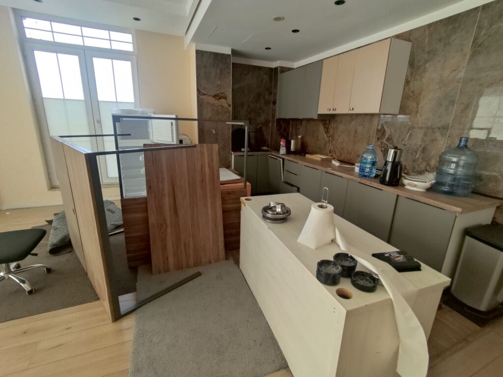 2 office spaces for rent are given in the 5 Maj area near Con Cord Center  ID 5406