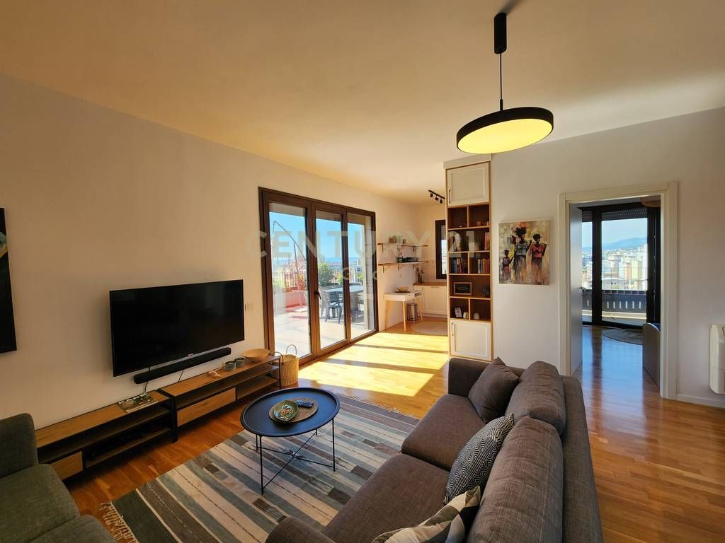 APARTMENT FOR RENT ON BARRICADE STREET