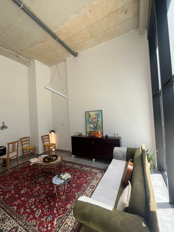 Business unit for rent – Jordan Misja Street, Marga Complex
