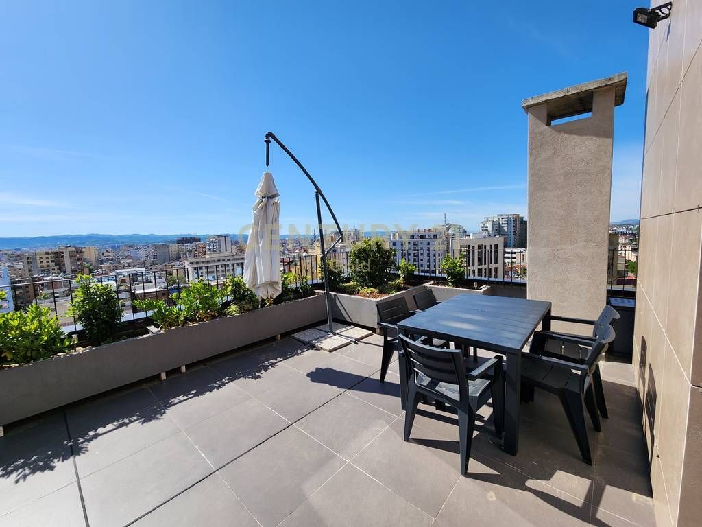 APARTMENT FOR RENT ON BARRICADE STREET