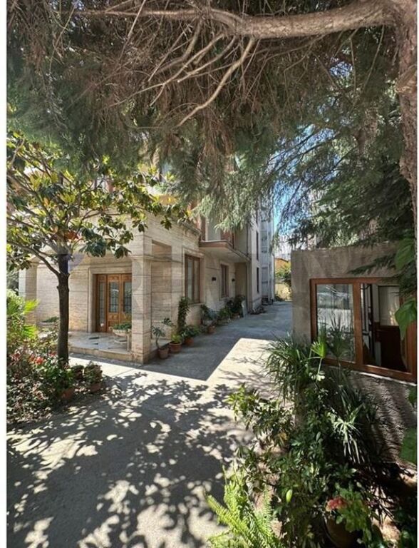 Ndërtesë - Për Qira - Rruga Isuf Elezi, Tiranë(ID: 530281030-1006)